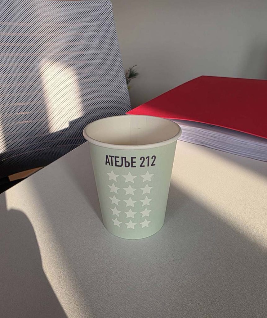 Reklamne papirne kartonske čaše HRC d.o.o. Valjevo Proizvodnja, štampanje i distribuciju brendiranih HORECA proizvoda