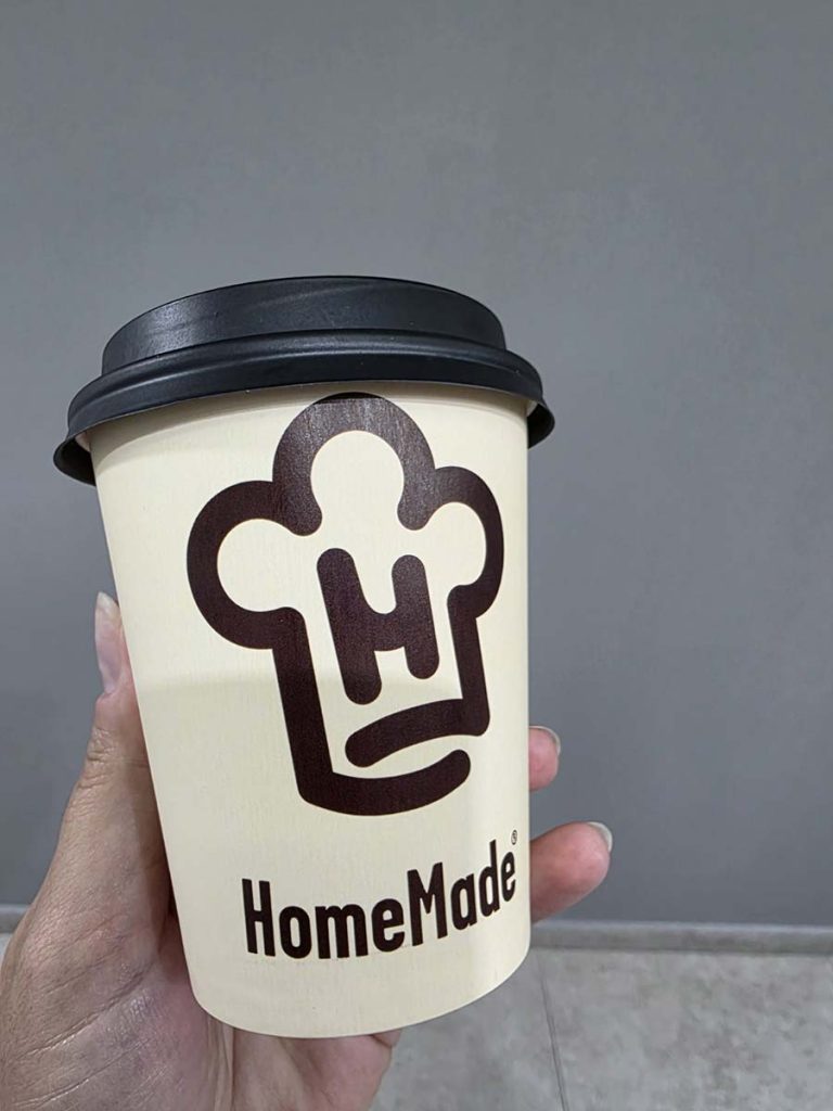 Reklamne papirne kartonske čaše HRC d.o.o. Valjevo Proizvodnja, štampanje i distribuciju brendiranih HORECA proizvoda